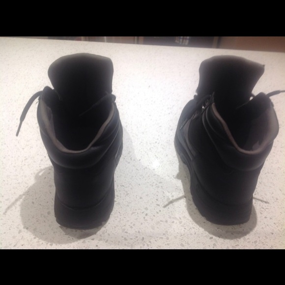 Timberland Boots - Picture 5 of 7